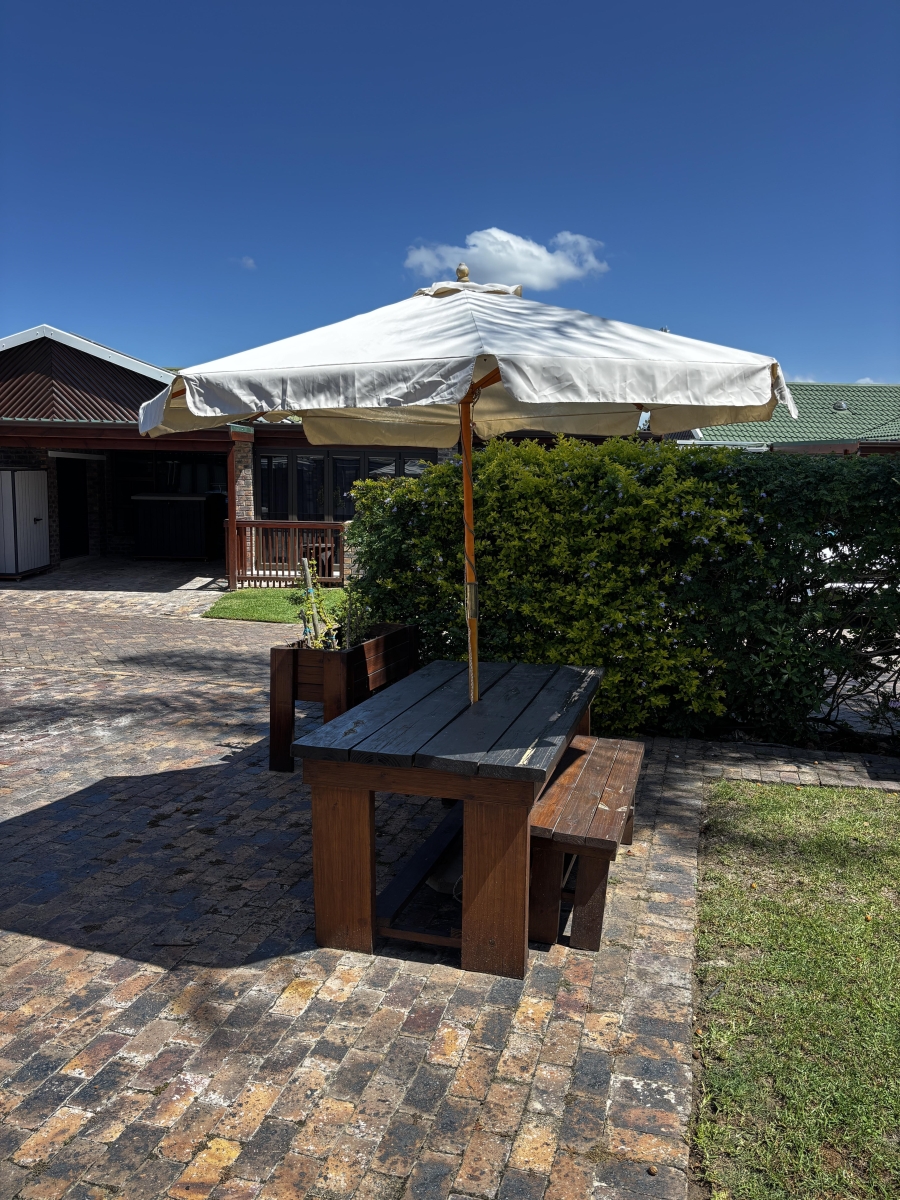 2 Bedroom Property for Sale in Keurboomstrand Western Cape